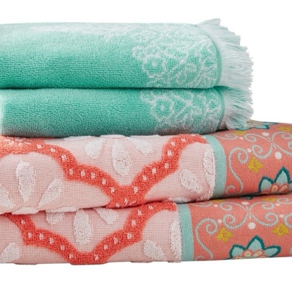 The Pioneer Woman 4 Piece Cotton Bath Towel Set, Coral Bell Orange - Picture 2 of 10